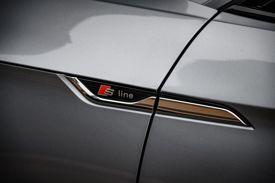 Детали экстерьера Audi A5 Sportback S-Line Black Edition 2018 года  (фото 17 из 17)